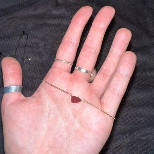 Kendra Scott necklace